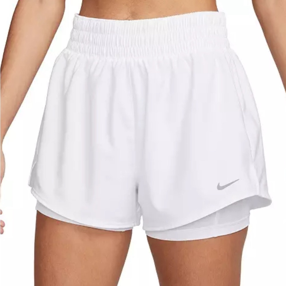 Nike - Shorts